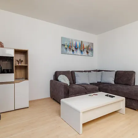 Apartament Evelin *